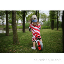 Bicicleta sin pedales para niños